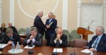 Председатель правления Благотворительного фонда «Сияние» Жиганша Туктаров вручил Благодарственные письма депутатам Законодательного Собрания Пензенской области 
